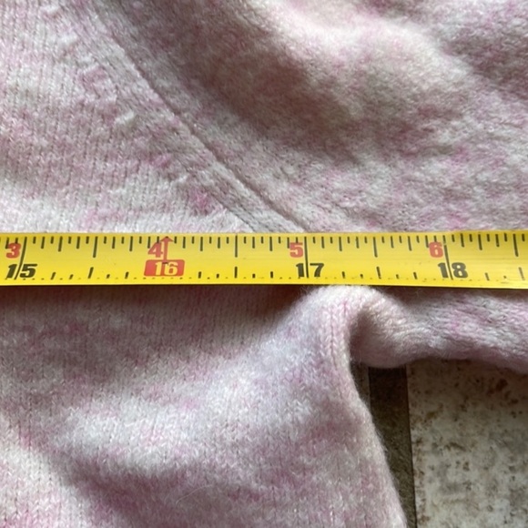 3/30 sale !J crew factory sweater. Puff sleeve sweater in extra soft yarn small - Picture 5 of 8